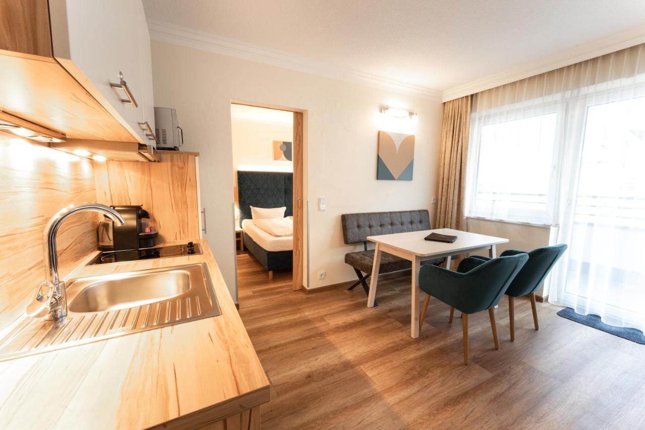 Aparthotel Dorfplatzl Garni トゥクス エクステリア 写真