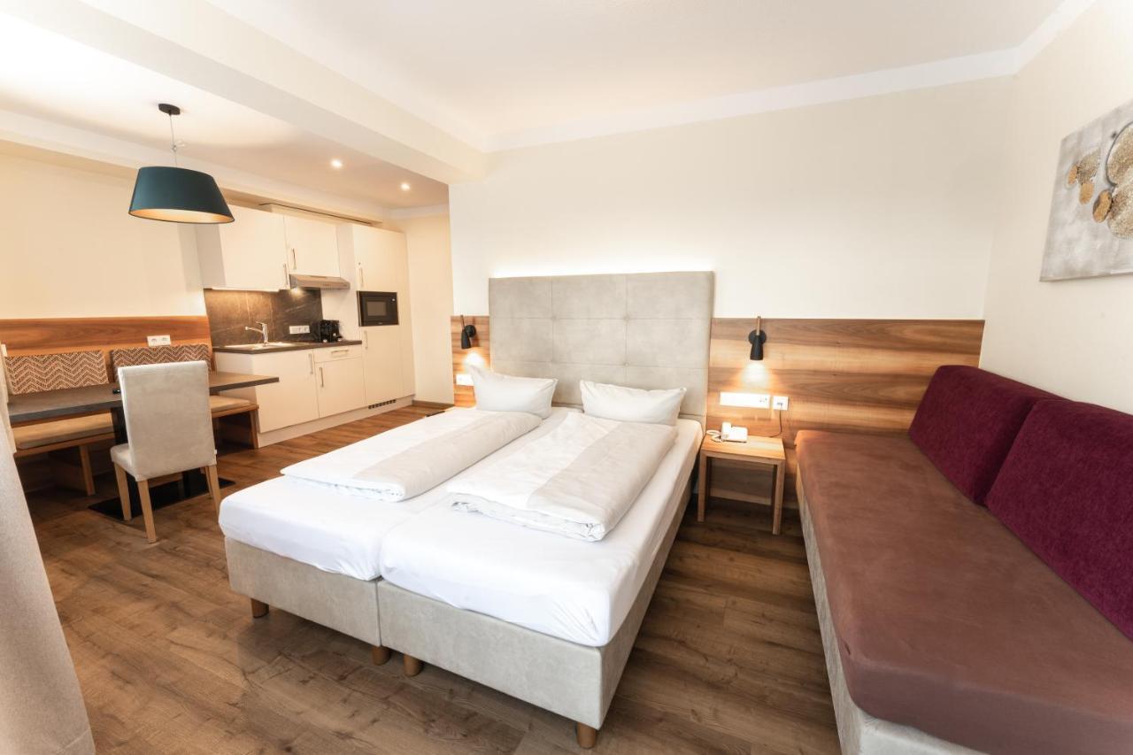 Aparthotel Dorfplatzl Garni トゥクス エクステリア 写真