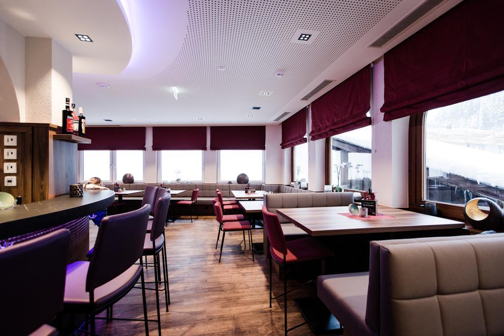 Aparthotel Dorfplatzl Garni トゥクス エクステリア 写真